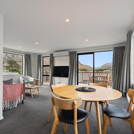 קווינסטאון Modern Apartment With Coronet & Remarkables Views מראה חיצוני תמונה
